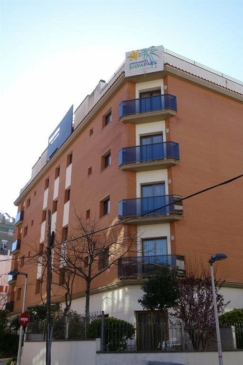 Apartamentos Selvapark Lloret de Mar Dış mekan fotoğraf