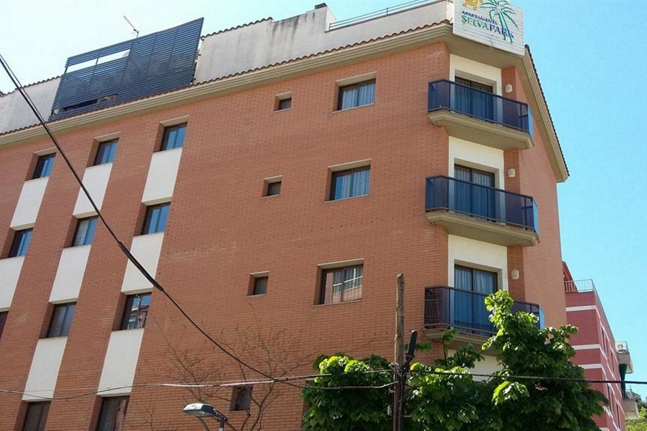 Apartamentos Selvapark Lloret de Mar Dış mekan fotoğraf